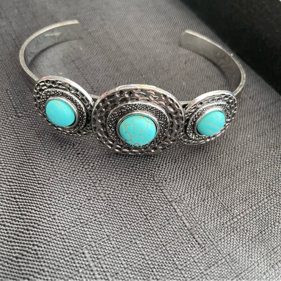 Turquoise Stone Cuff Bracelet - Picture 3 of 4